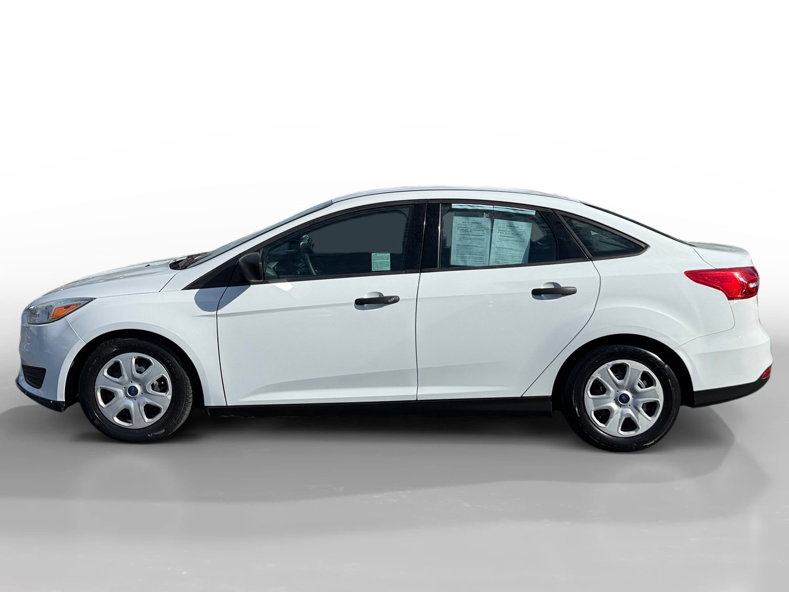 Used 2016 Ford Focus S FWD image 2