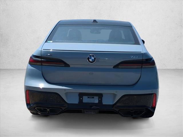 New 2026 BMW 760i xDrive w/ Premium Package AWD/4WD image 8