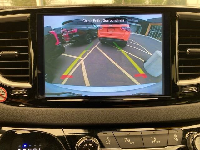 Used 2026 Chrysler Pacifica Select FWD image 25