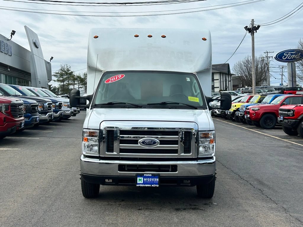 Used 2019 Ford E-350 and Econoline 350 Super Duty RWD image 9