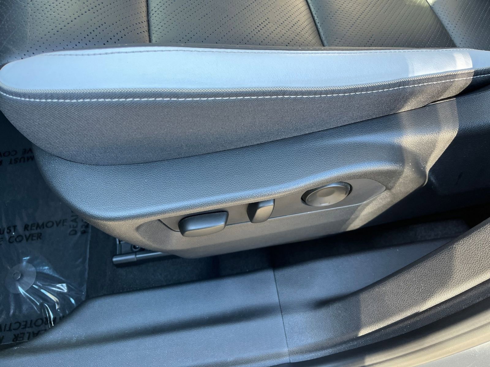 Used 2024 Buick Envision Sport Touring image 23