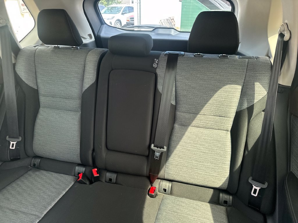 Certified 2023 Nissan Rogue SV FWD image 44