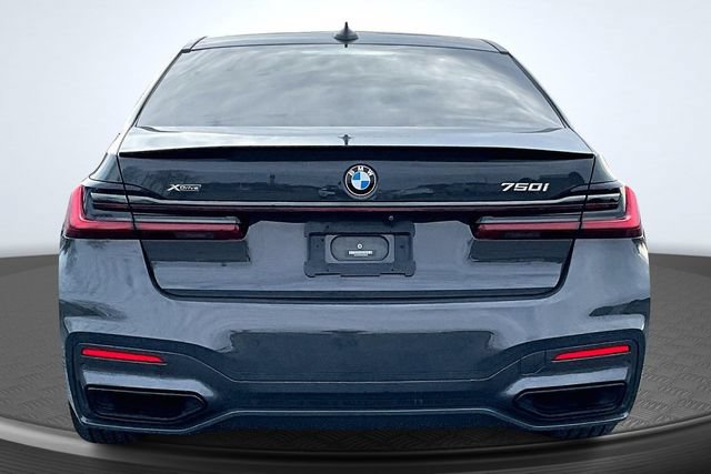 Used 2020 BMW 750i xDrive w/ Executive Package AWD/4WD image 5