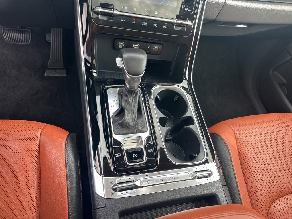 Used 2024 Kia Carnival SX Prestige image 18