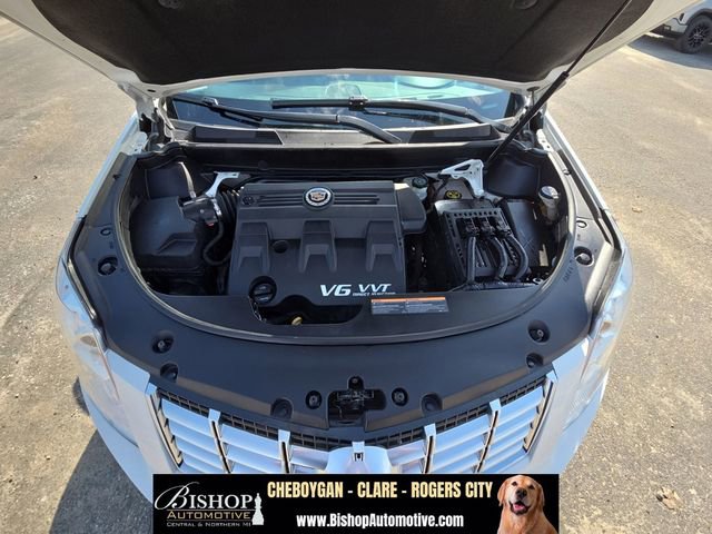 Used 2015 Cadillac SRX Luxury w/ Driver Awareness Package FWD image 6