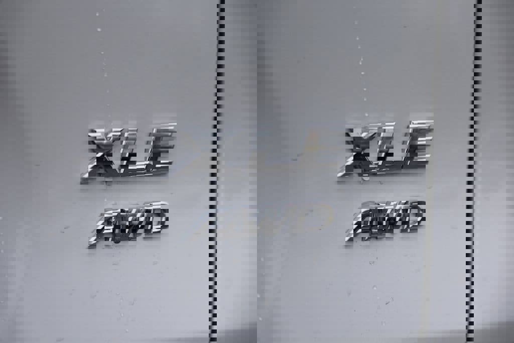 Certified 2025 Toyota RAV4 XLE Premium image 9