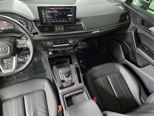 Used 2021 Audi Q5 2.0T Premium w/ Convenience Package image 18