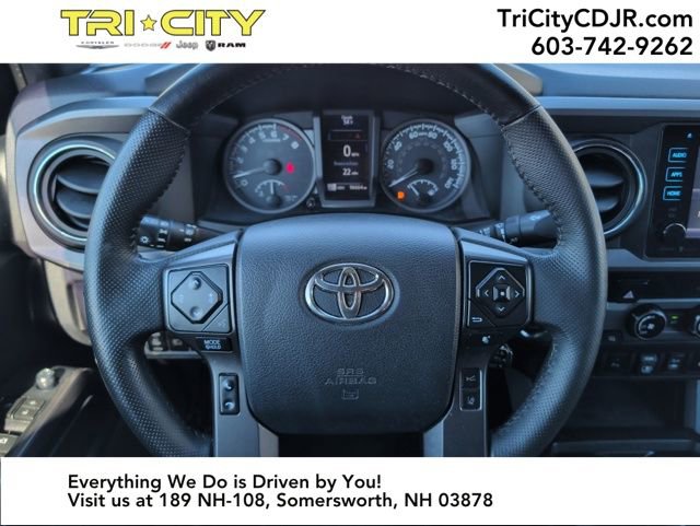 Used 2018 Toyota Tacoma TRD Off-Road w/ Technology Package image 18