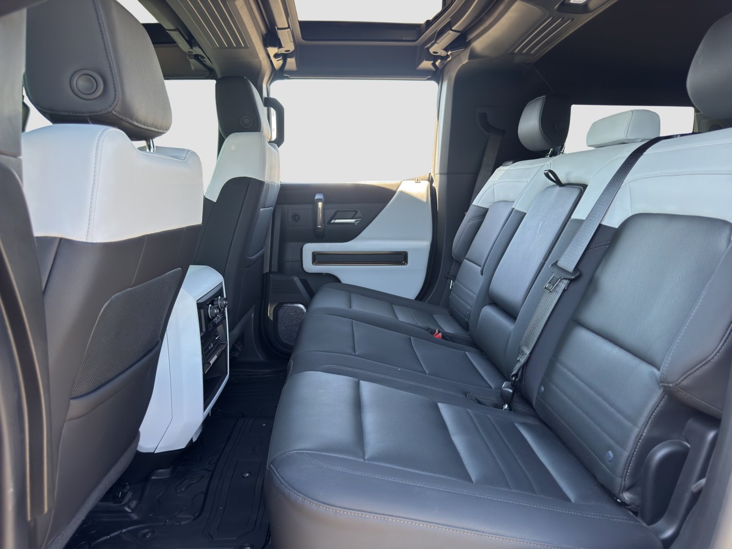 Used 2024 GMC Hummer EV 3X w/ Extreme Off-Road Package AWD/4WD image 13