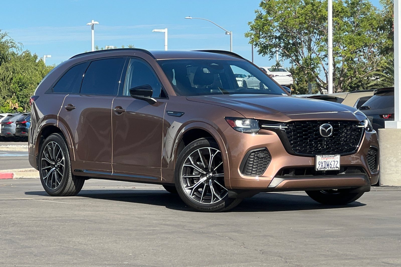 Certified 2025 MAZDA CX-70 3.3 Turbo S w/ Premium Package AWD/4WD image 2
