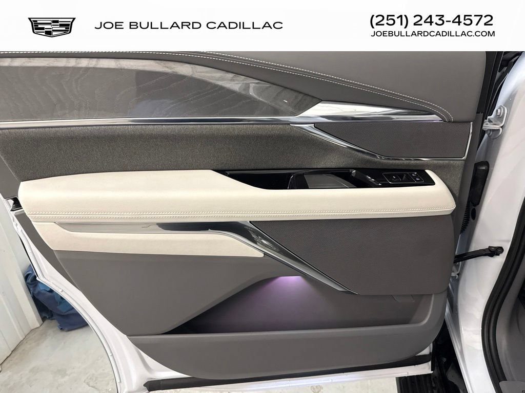 New 2026 Cadillac Escalade IQL Luxury w/ LPO, Floor Liner Package AWD/4WD image 13