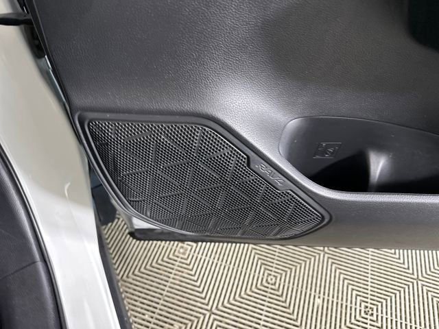 Used 2021 Toyota RAV4 XLE Premium image 28