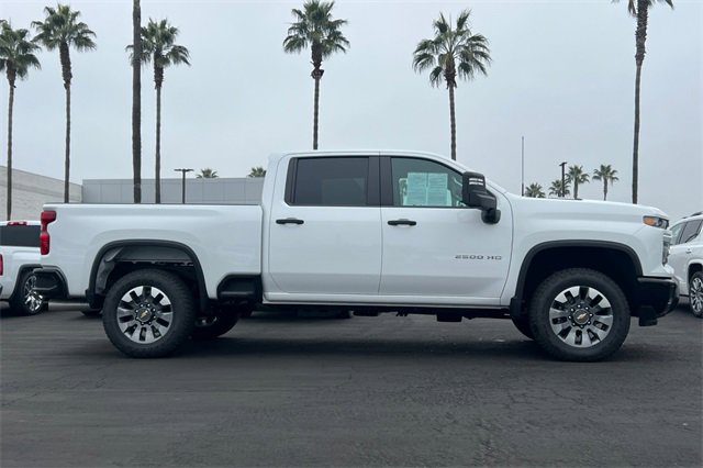 Used 2025 Chevrolet Silverado 2500 Custom w/ Custom Value Package image 3