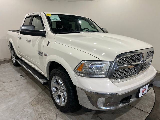 Used 2016 RAM 1500 Laramie w/ Convenience Group AWD/4WD image 2