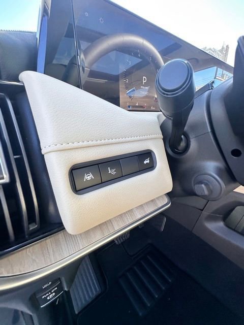 New 2026 Nissan Armada Platinum Reserve image 24