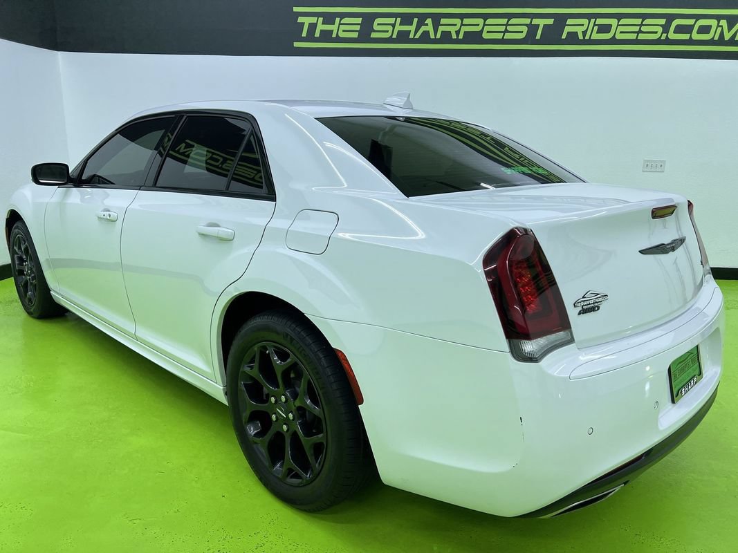 Used 2023 Chrysler 300 Touring L AWD/4WD image 7