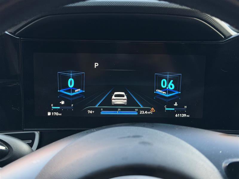 Used 2021 Hyundai Elantra Limited image 39