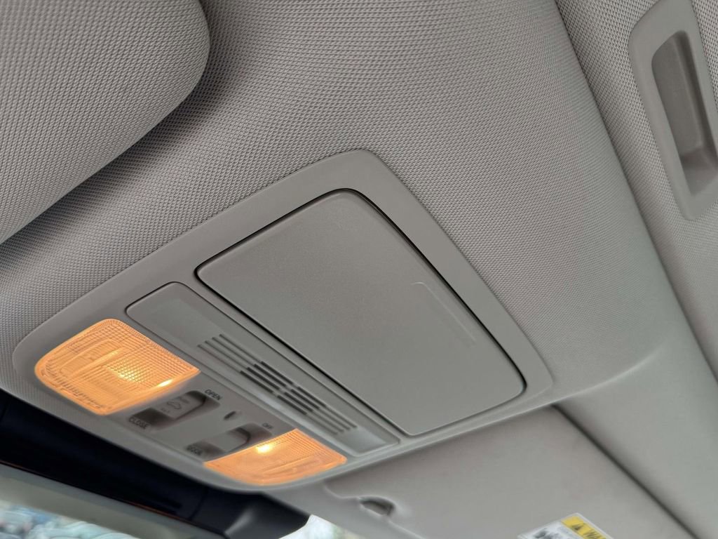 Used 2021 Honda Accord EX-L image 19