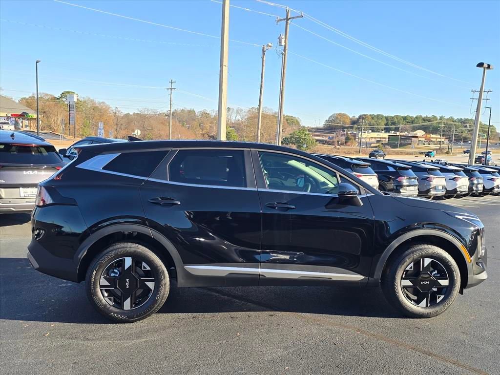 New 2026 Kia Sportage LX image 2
