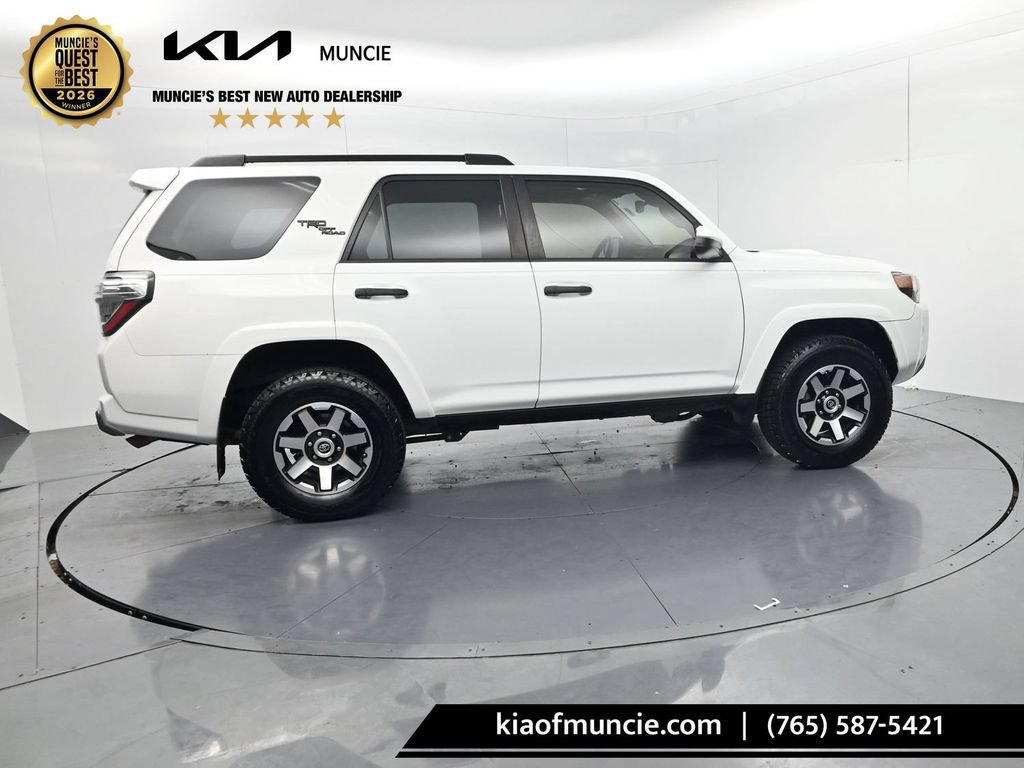Used 2021 Toyota 4Runner TRD Off-Road AWD/4WD image 8