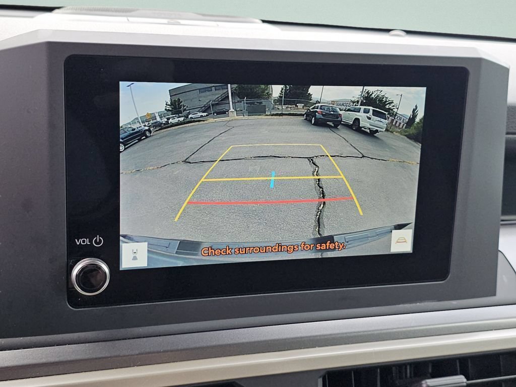 Used 2025 Toyota Tacoma SR5 AWD/4WD image 8