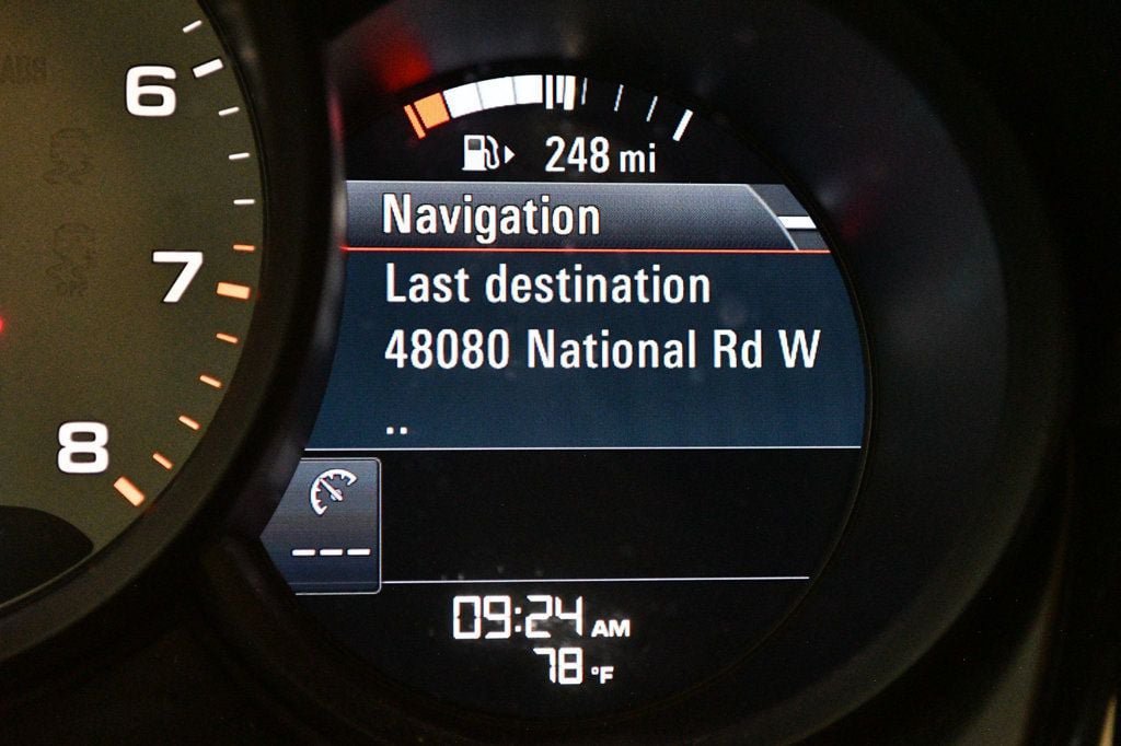 Used 2020 Porsche Macan S AWD/4WD image 46