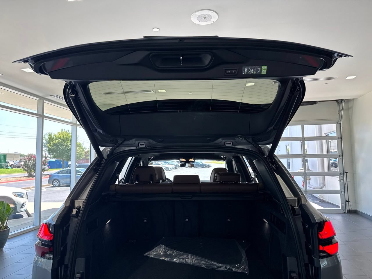 Certified 2026 BMW X5 xDrive40i AWD/4WD image 11