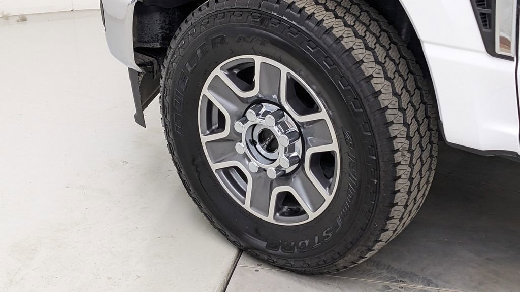 Used 2024 Ford F350 Lariat w/ Lariat Ultimate Package image 4