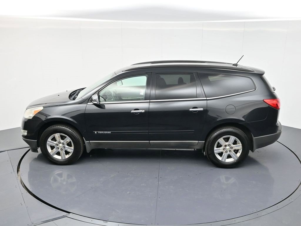 Used 2009 Chevrolet Traverse LT image 45