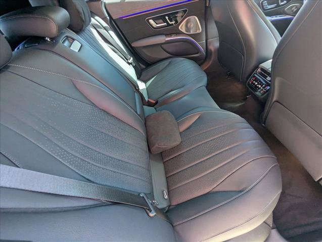 Used 2024 Mercedes-Benz EQS 580 4MATIC Sedan image 21