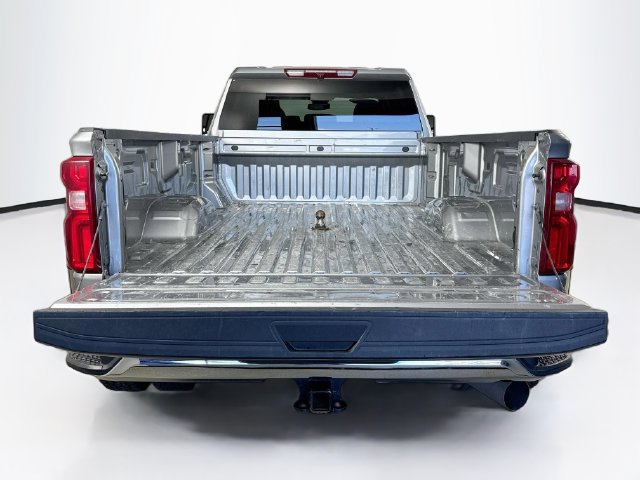 Used 2025 Chevrolet Silverado 3500 LT w/ Safety Package AWD/4WD image 26