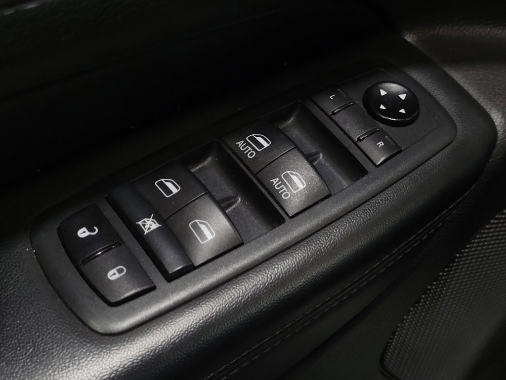 Used 2021 Jeep Grand Cherokee Limited image 27