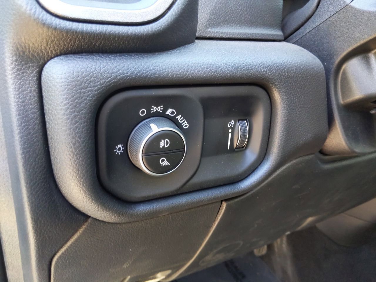 New 2026 RAM 3500 Tradesman image 16