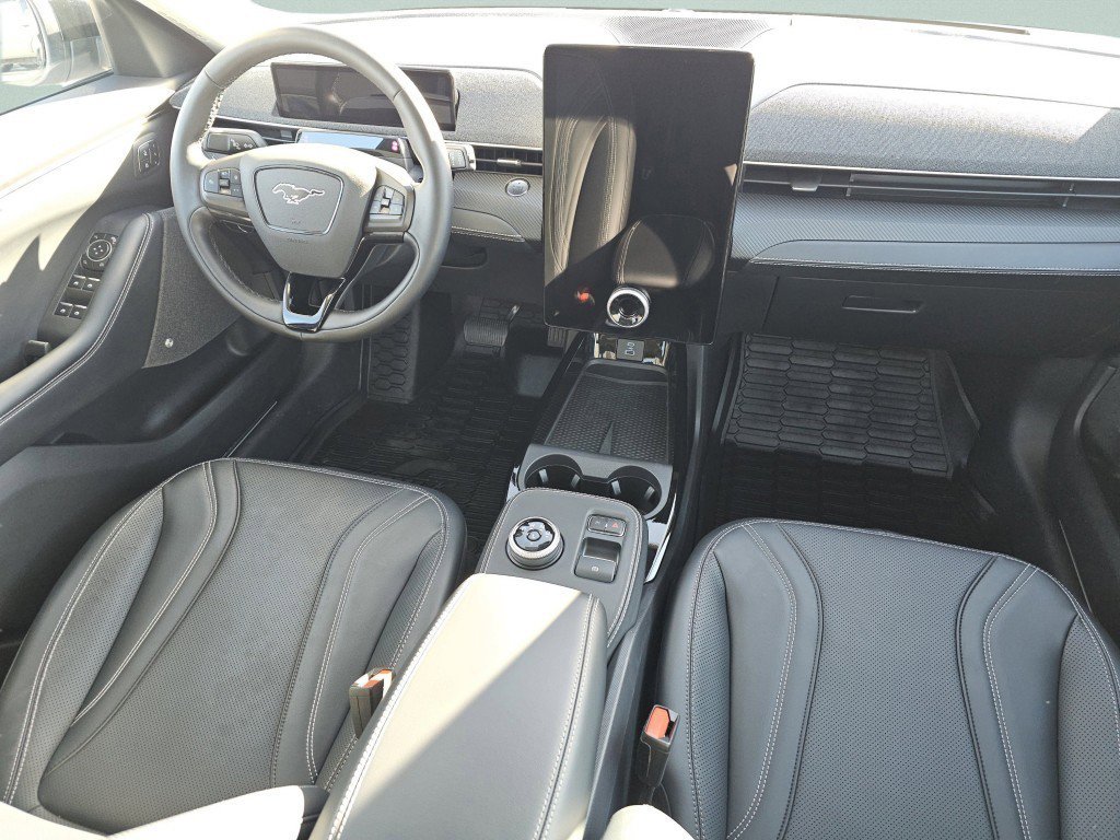 Used 2023 Ford Mustang Mach-E Premium image 28