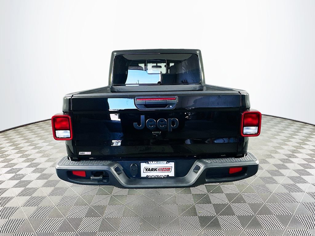 Certified 2024 Jeep Gladiator Sport image 10