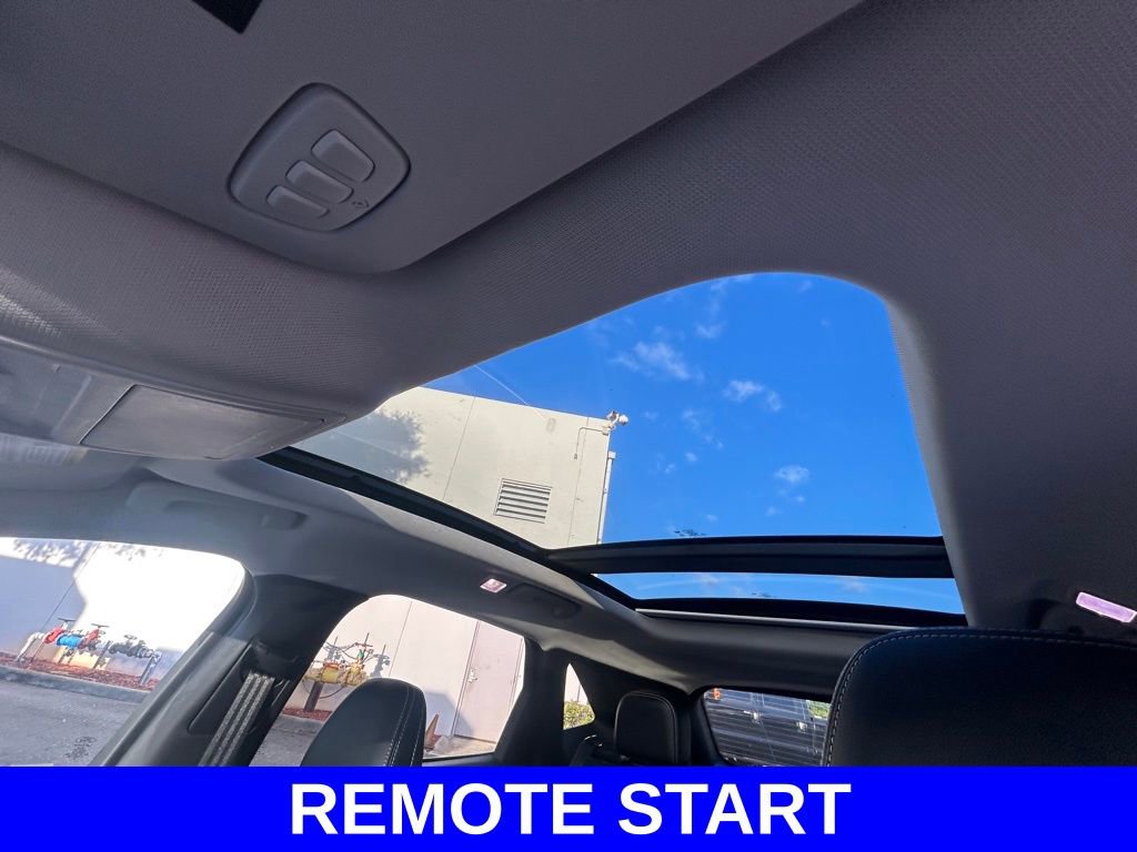 Certified 2024 Ford Escape SE w/ PHEV Premium Package image 12