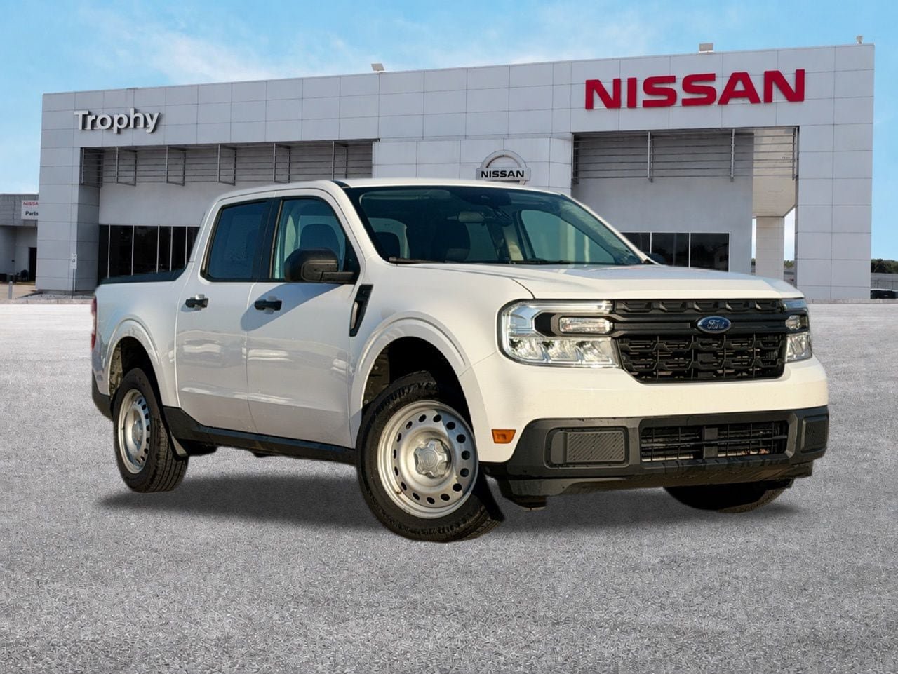 Used 2022 Ford Maverick XL FWD image 1