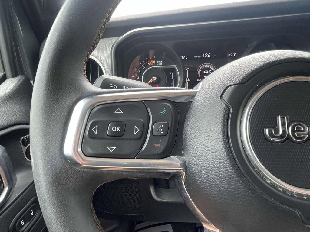 Used 2024 Jeep Wrangler Sahara image 13