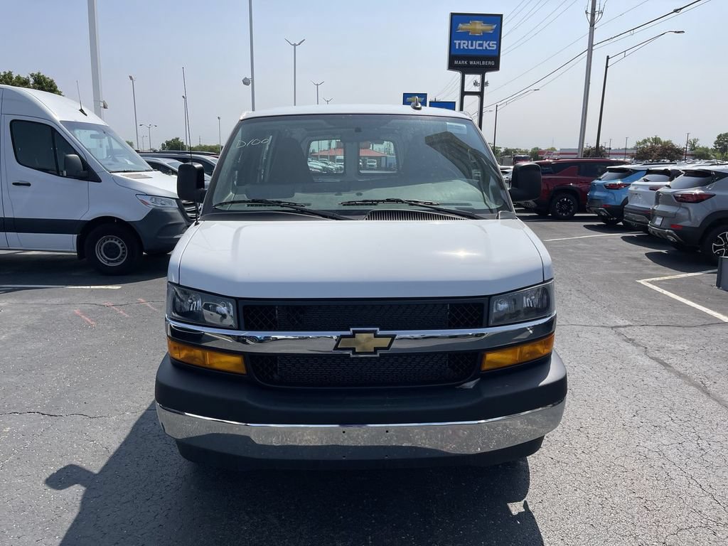 New 2025 Chevrolet Express 3500 Extended w/ Driver Convenience Package RWD image 2