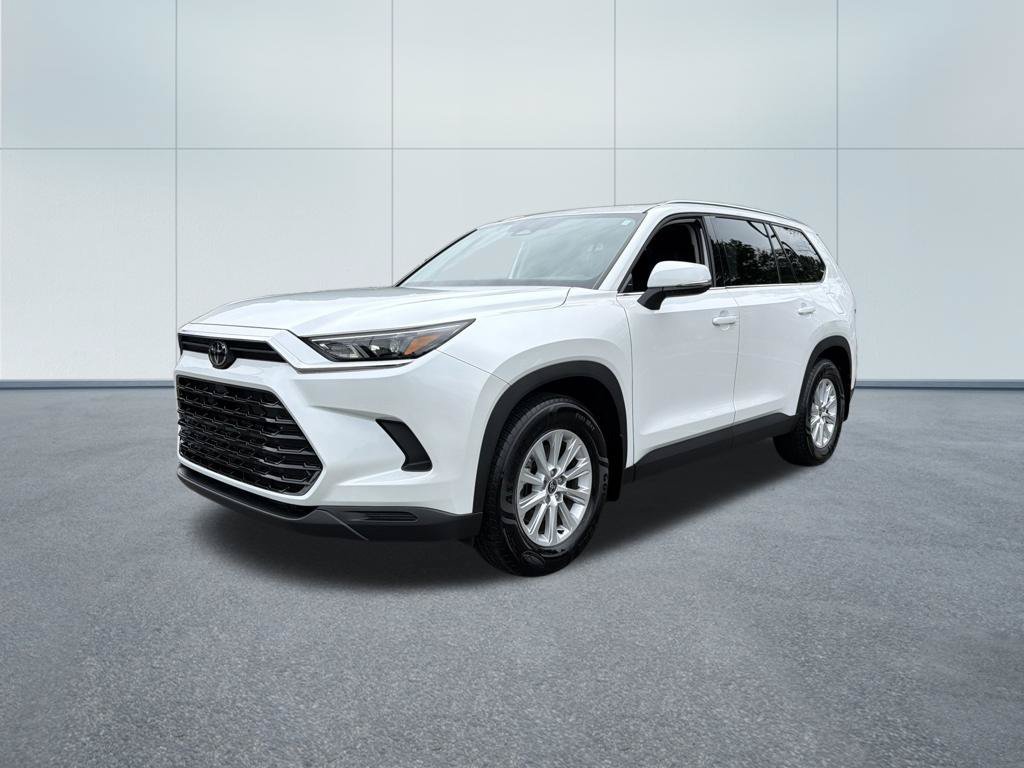 Used 2026 Toyota Grand Highlander AWD image 2