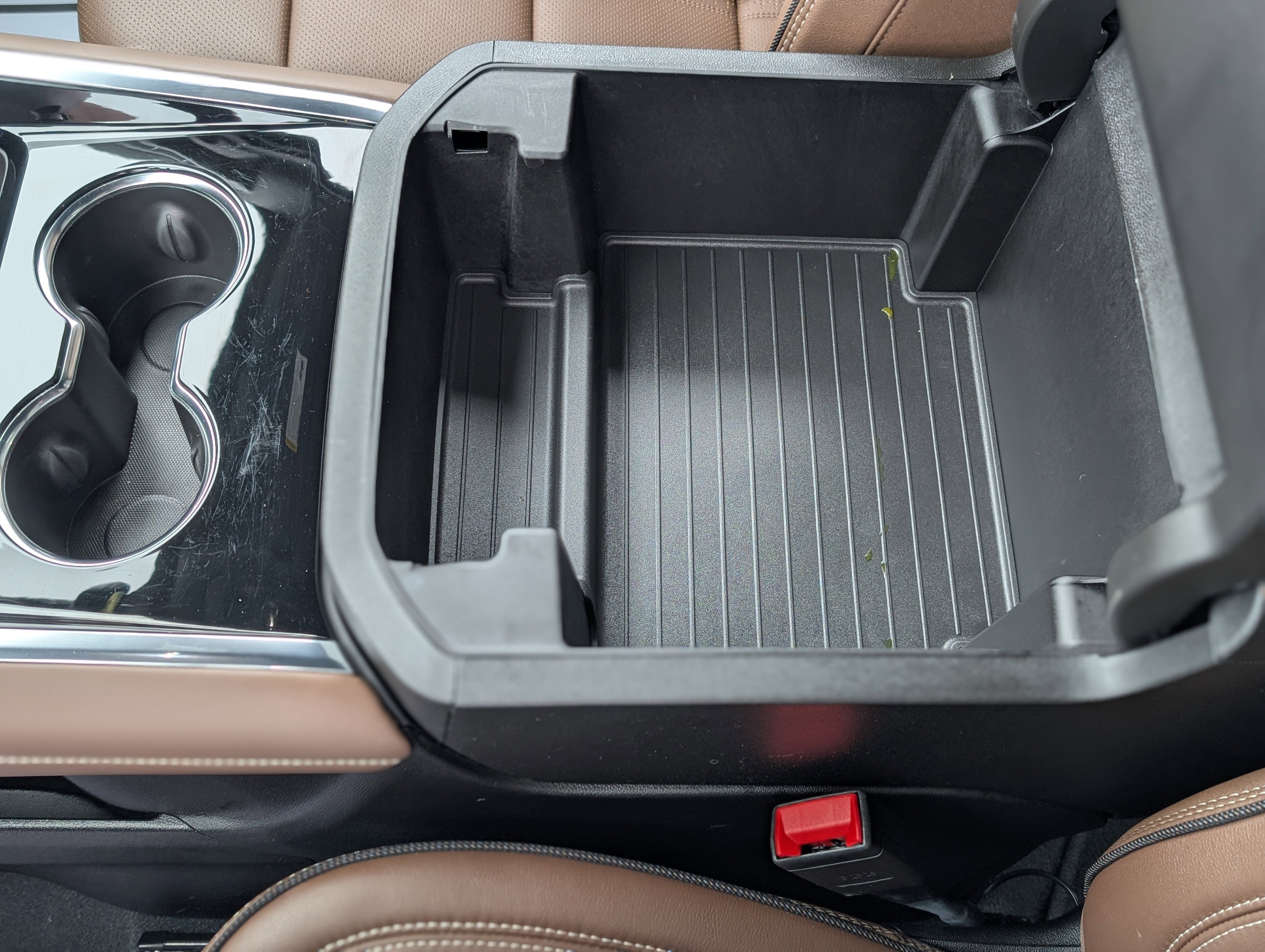 Used 2025 Chevrolet Tahoe High Country image 24