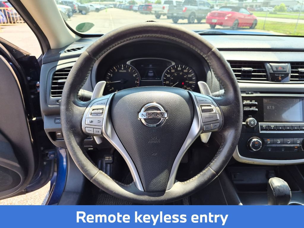 Used 2016 Nissan Altima 2.5 SR w/ LED Appearance Package FWD image 15