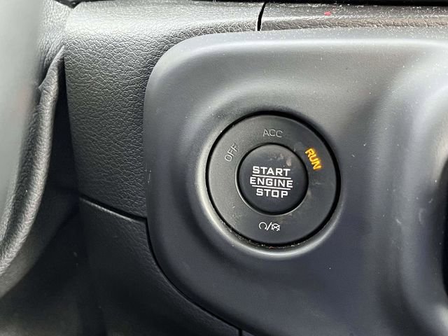 Used 2021 Jeep Wrangler Unlimited Sahara image 32