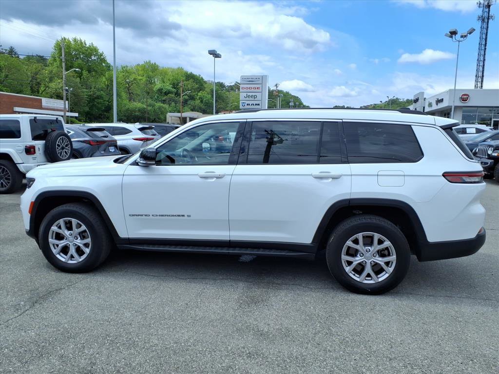 Used 2022 Jeep Grand Cherokee L Limited AWD/4WD image 7