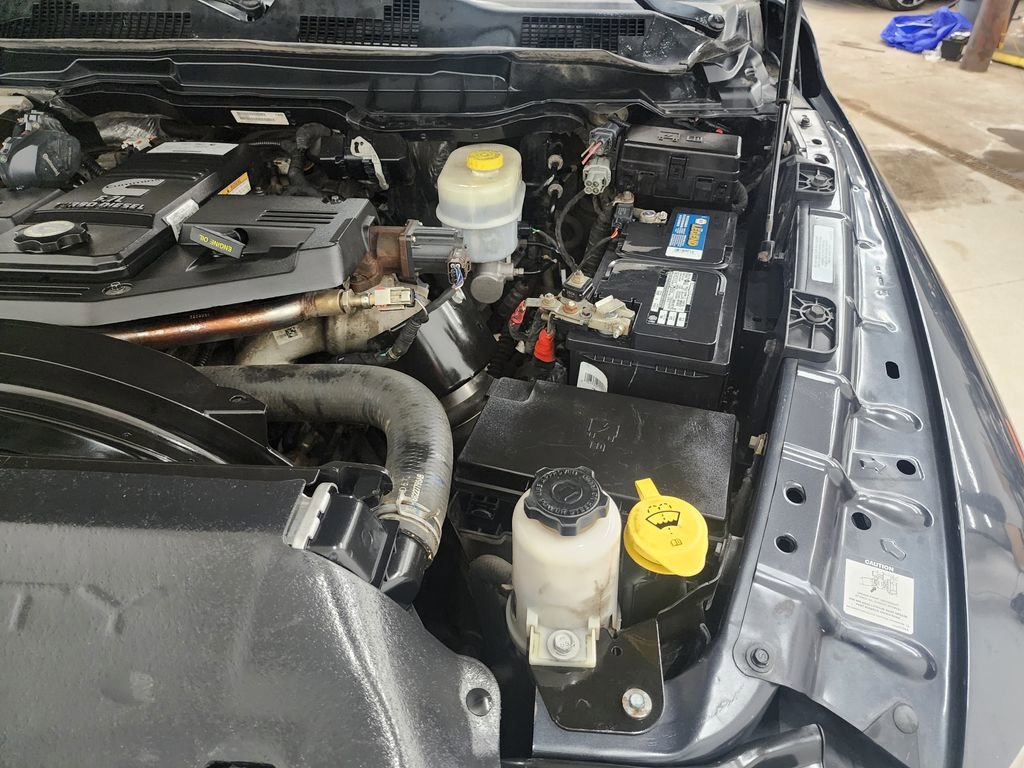 Used 2018 RAM 2500 Tradesman w/ Chrome Appearance Group image 35