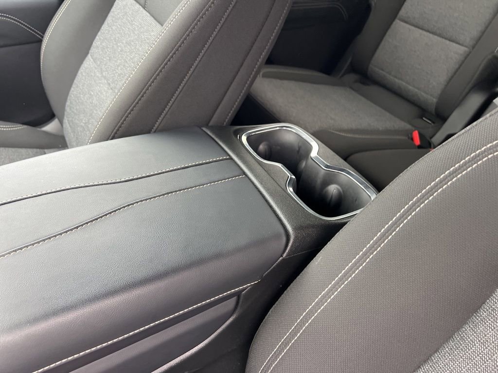 Used 2025 GMC Acadia Elevation image 18