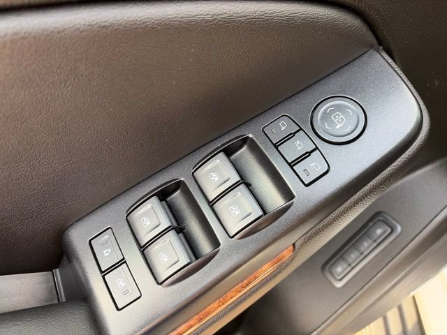 Used 2020 Chevrolet Tahoe Premier AWD/4WD image 10
