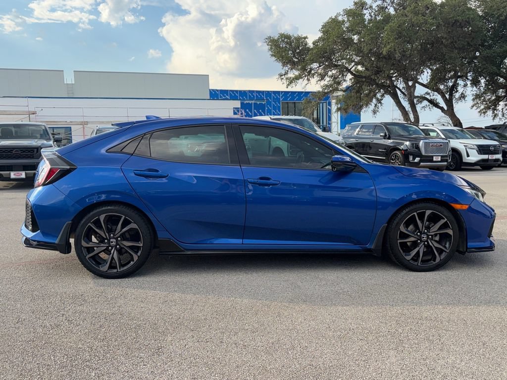 Used 2018 Honda Civic Sport Touring image 4