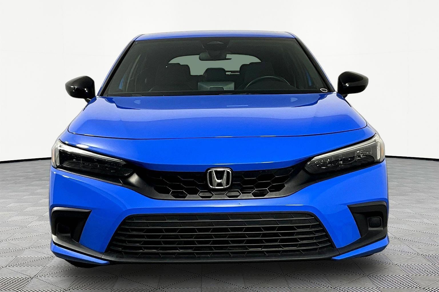 Used 2023 Honda Civic Sport image 2