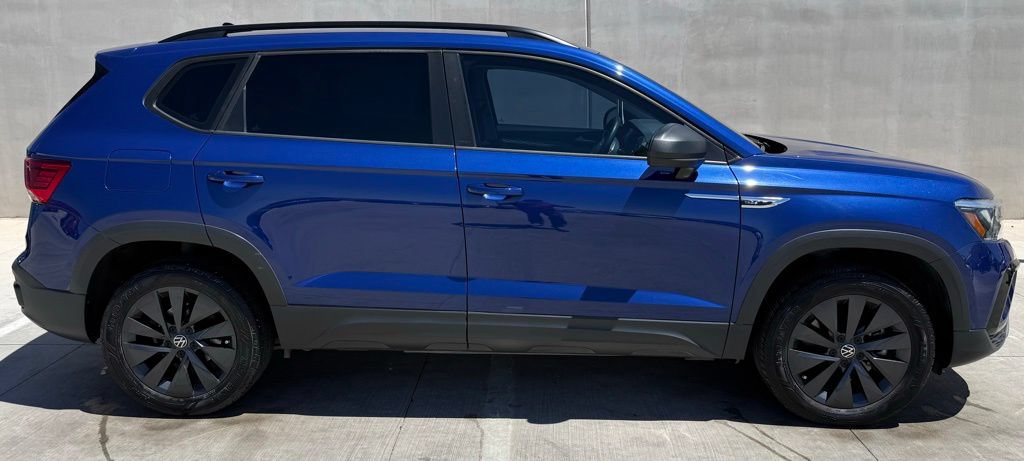 Certified 2024 Volkswagen Taos S FWD image 3